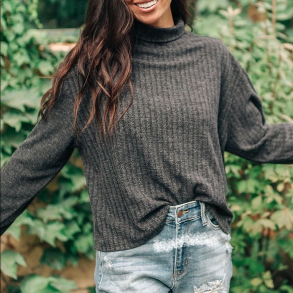 Gray Long Sleeve - Picture 1 of 2